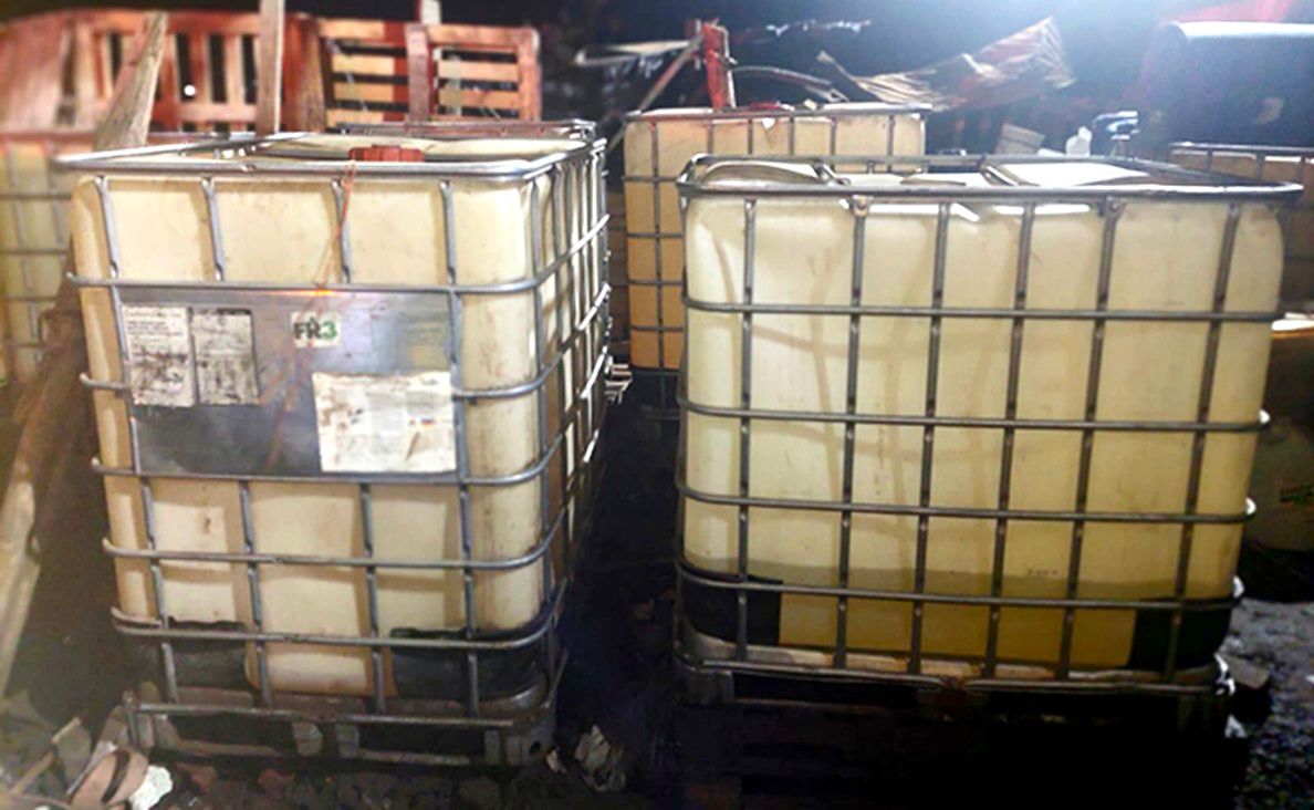 Red1Hidalgo's tweet image. Robo de vehículo lleva al aseguramiento de más de 9 mil litros de hidrocarburo en #Singuilucan 🚨
#RedHidalgo #Noticias #Seguridad