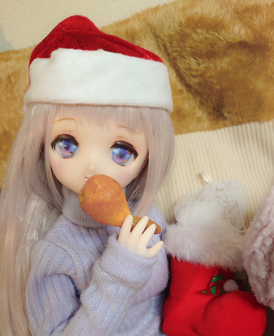 SC_1546's tweet photo. フライドチキン完成しました✨なんとかクリスマスには間に合った🥵これからボークスの秋葉原ラジオ会館に納品に行ってきます！たくさんの方に見ていただけたら嬉しいです。油ギトギトの感じにしました。よろしくお願いします🙇 https://t.co/s0FaXFdQxy