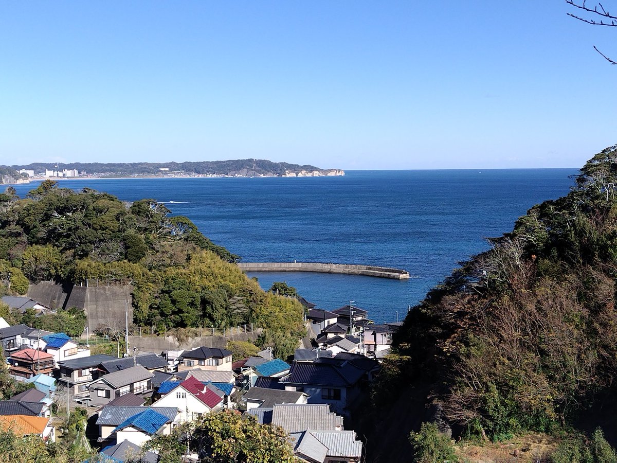 hidemaro_ymda's tweet photo. 海がコバルトブルー https://t.co/Ub4qfqokiE