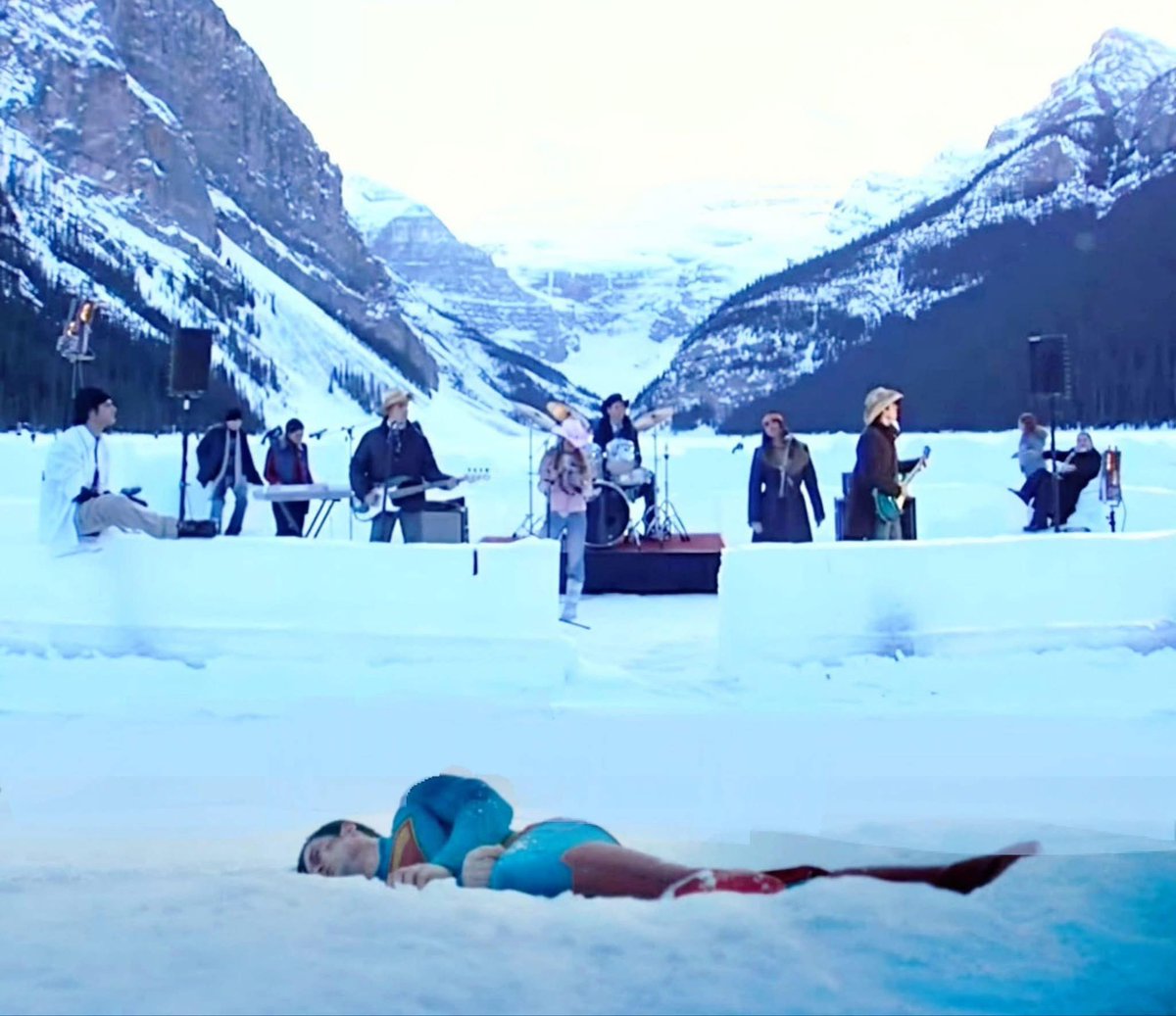 Sálvame de la kryptonita. Sálvame de la fortaleza de la soledad