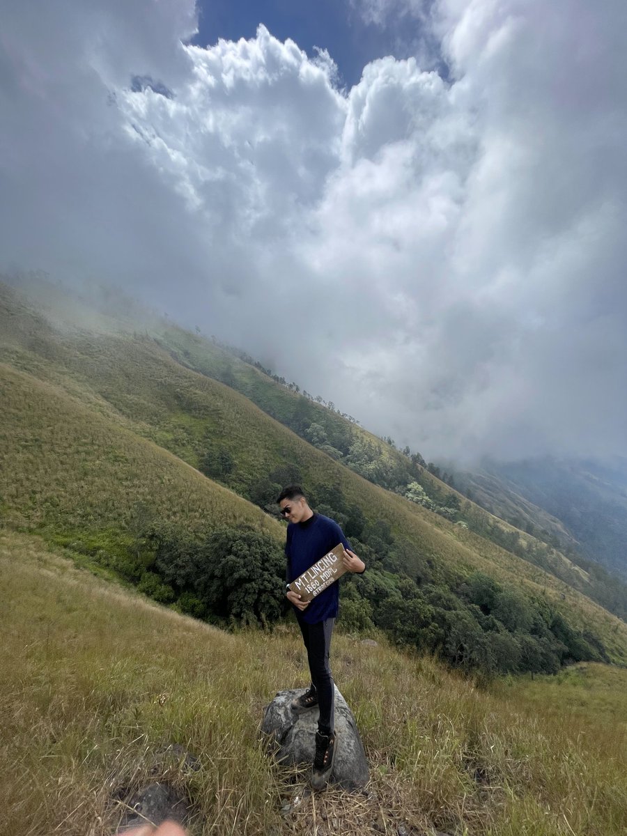 chochohim's tweet photo. Lincing Mt. 🤩 https://t.co/SsEkKTcrJL