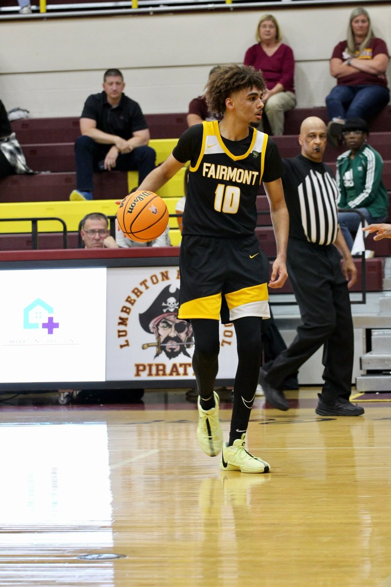 If you’re looking for a legit 6’6 TRUE combo guard, that can score at all three levels and guard multiple positions then I’m your guy!!! 6’6 Combo Guard
class of 2025
Film available on profile!