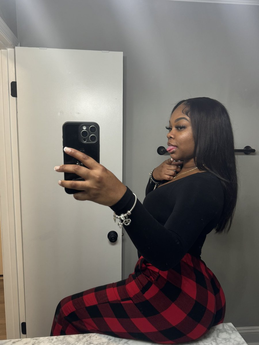 symoinee's tweet photo. $mexyyy https://t.co/8Z0k601jlw