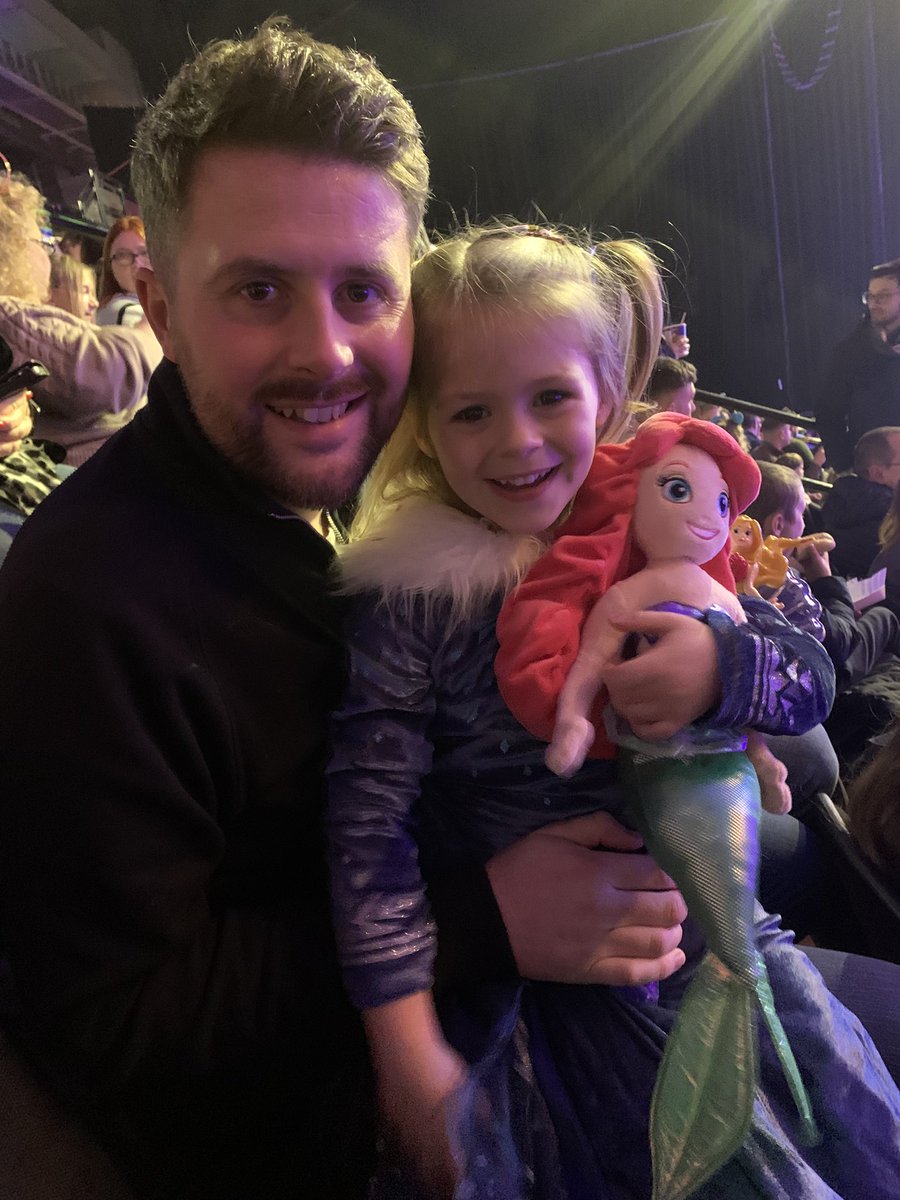 Ross Nixon tweet media