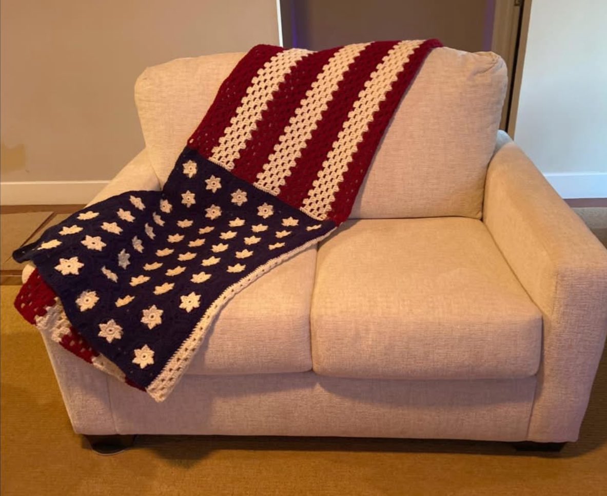 abby_pup's tweet photo. I just received this hand-crocheted  American Flag blanket/throw I ordered from Teresa Kitchens  of  @trixiestreasures  (FB) great for all Who Love America. Because this is a gift, I’m gonna have to get one for myself! Check out her page, she also has a Blue Lives Matter flag, LEO s take note. 🇺🇸🇺🇸🇺🇸 Pete Hegseth needs this