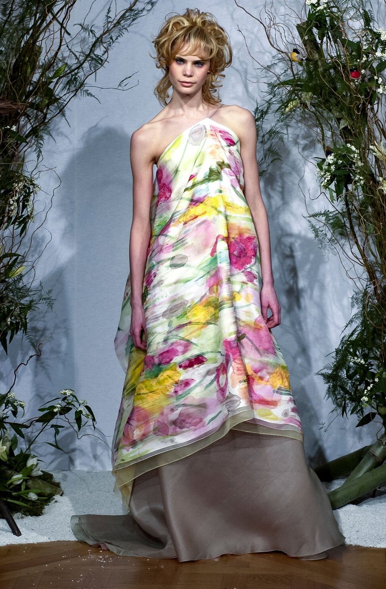 LaModeUnknown's tweet photo. I LOVE the color application of ✨Franck Sorbier✨ Spring/Summer 2002 Couture. 🪡 https://t.co/f4dkSvsZNY