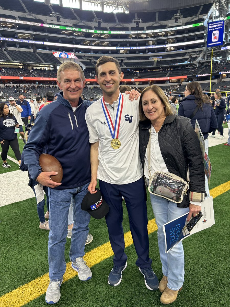 CoachGlennHill's tweet image. State Champions! Such an amazing group of young men. Thank you to the SV community for the support all year!