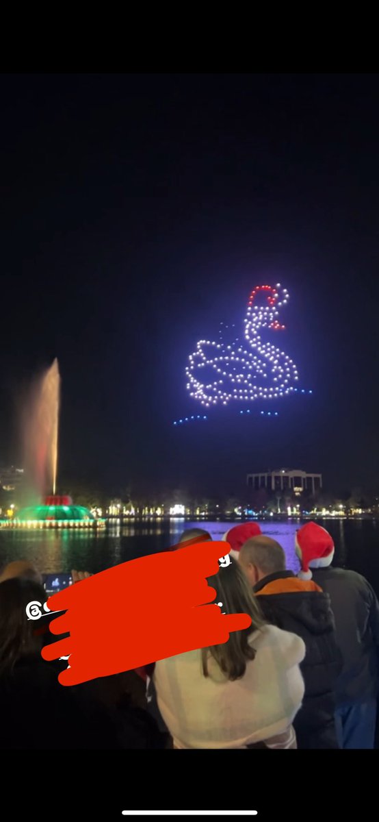 travvmann's tweet photo. GUYS WHATS HAPPENING, THESE DRONES JUST APPEARED IN DOWNTOWN ORLANDO #UFO #THEGOVERMENTKNOWS https://t.co/wL2GlgpRcr