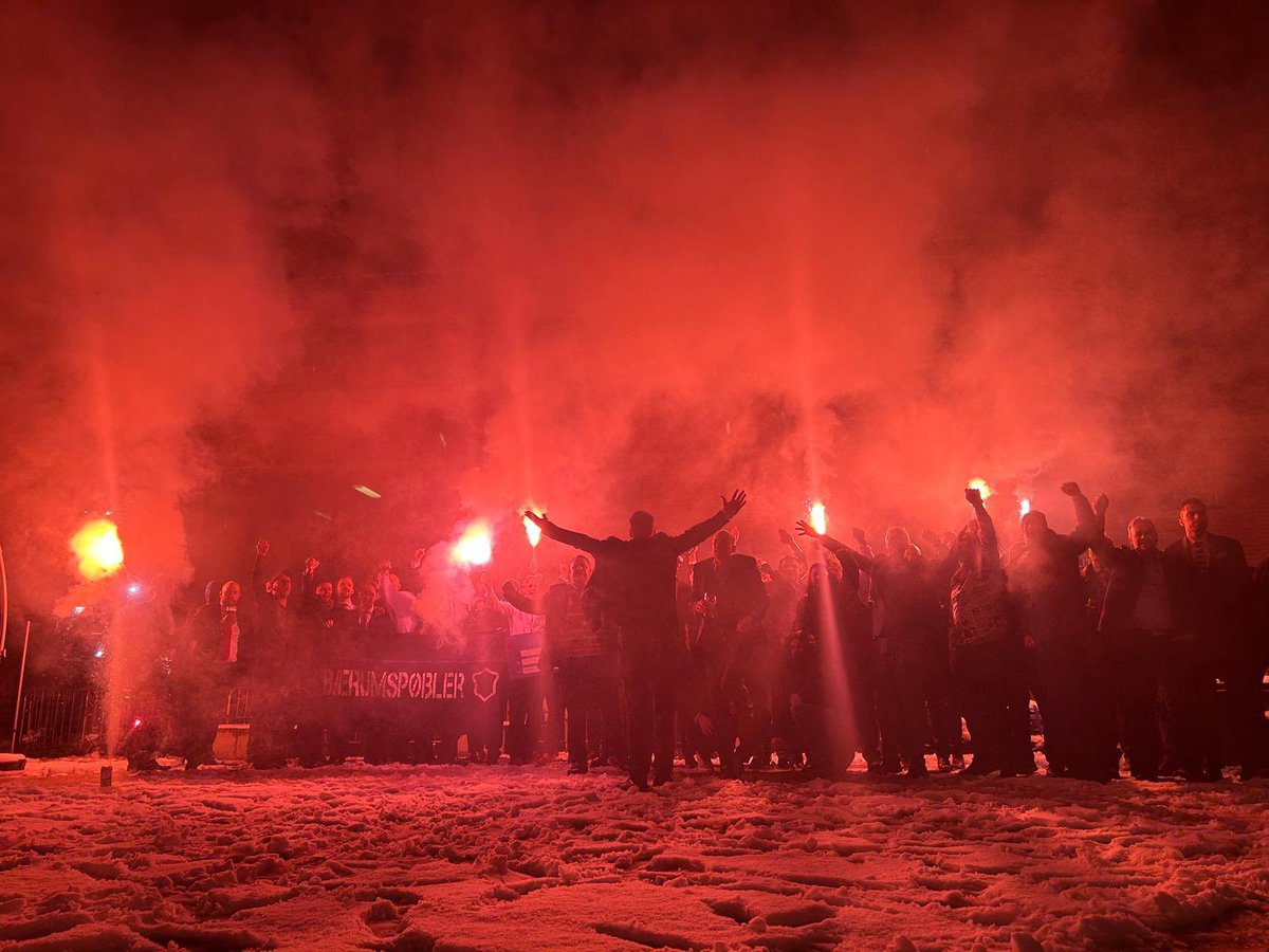 M på Turné tweet media