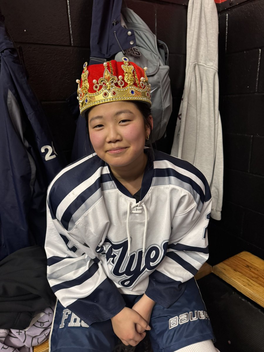 Not the result we wanted, but the Flyers continue to battle hard. 

🚨Peck
🍏Levey

🥅 E. Yale made 57 saves 

POG 👑 to Aubrey Park