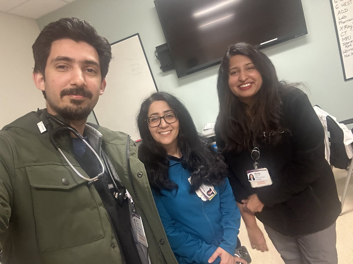 Last day of block 6, 2025. 🎉
#residents <a href="/UPMC_RFAC/">UPMC Resident Fellow Association Committee (RFAC)</a>