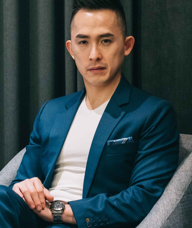 BcMeggster's tweet image. Holly crap! That's the same guy that was $managing #vanpoli Trump tower &amp;amp; had to claim banktruptcy &amp;amp; has global $ laundering charges? #VanRE 

Tiah Joo Kim, the CEO of TA Global, that owns Holoborn group? INESTIGATE THAT COMPANY NOW~! @FINTRAC_Canada @BCFSAOfficial @BC_Housing