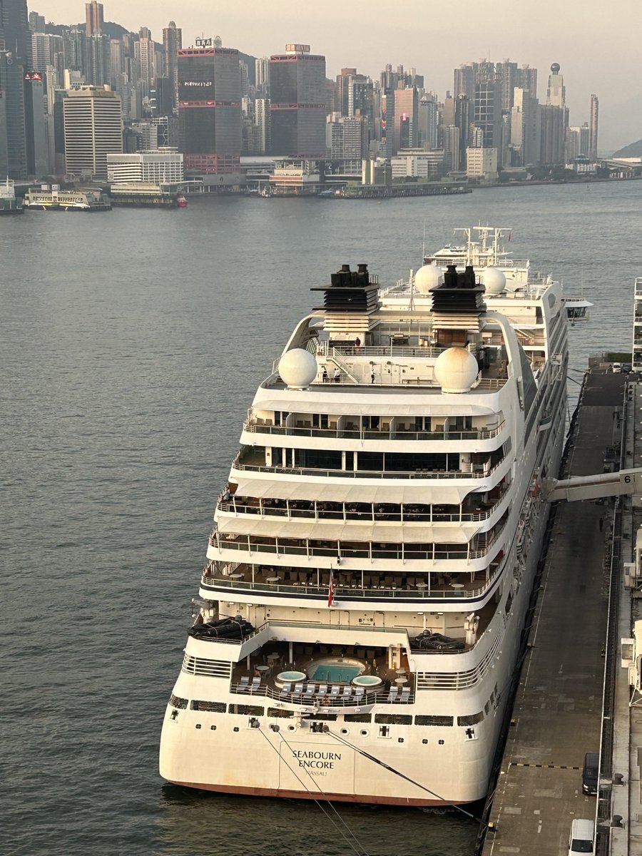 Ann Cleeves tweet media