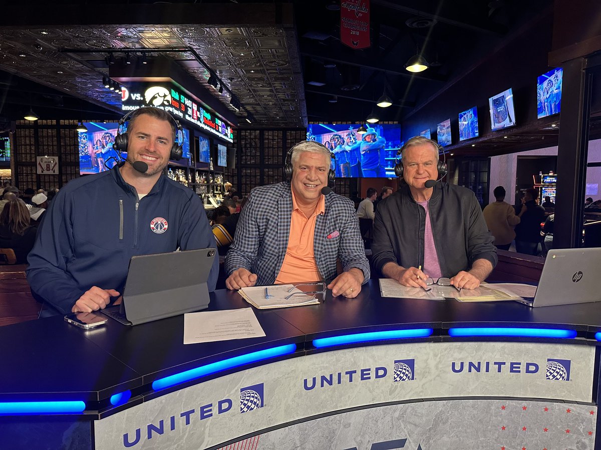 Excited to be here for Alt Cast with legend <a href="/SteveBuckhantz/">Steve Buckhantz</a> and my partner 12 year <a href="/NBA/">NBA</a> Veteran <a href="/JasonSmith014/">Jason Smith</a> …tune in 8pm on <a href="/MonSportsNet/">Monumental Sports Network</a> first time to <a href="/MGMResortsIntl/">MGM Resorts</a> this place is awesome anf packed!