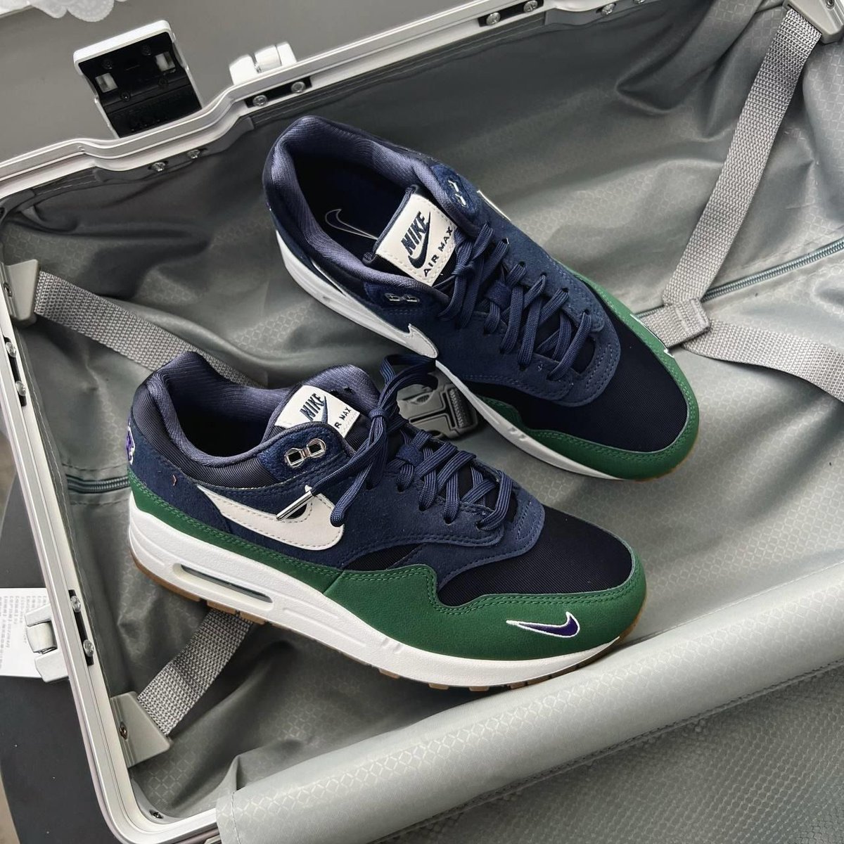 nike air max 1 armory navy