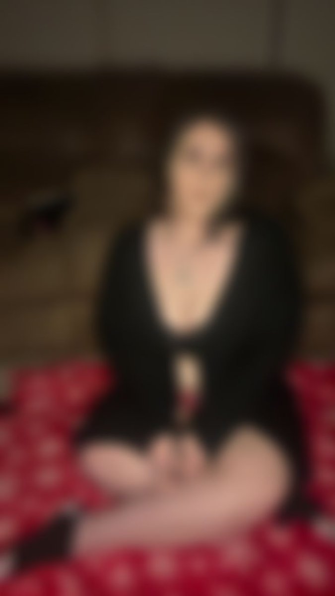 the_morganrose's tweet photo. Morgan Rose �� is live now! https://t.co/ZXoD06zIzl https://t.co/GUAN2XecTD