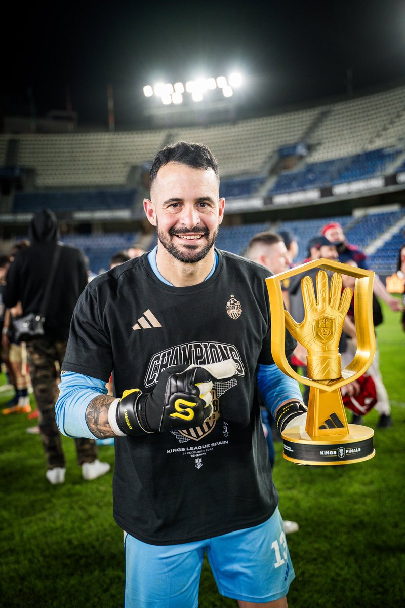 Fran Almagro 📸 (@frankzz_) on Twitter photo 🏆CAMPEONES DEL 4 SPLIT: <a href="/JijantesFC/">Jijantes FC</a> 🏆<a href="/gerardromero/">Gerard Romero</a> <a href="/velillas17/">fernando velillas</a> <a href="/13segovia13/">José Segovia</a> #KingsLeague #Kolex 🏆CAMPEONES DEL 4 SPLIT: <a href="/JijantesFC/">Jijantes FC</a> 🏆<a href="/gerardromero/">Gerard Romero</a> <a href="/velillas17/">fernando velillas</a> <a href="/13segovia13/">José Segovia</a> #KingsLeague #Kolex