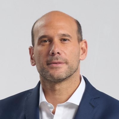 Felicitaciones <a href="/MartinLemaUy/">Martin Lema</a> por ser candidato del <a href="/PNACIONAL/">Partido Nacional</a> a la intendencia de Montevideo. Desde Rocha apoyaremos en lo q se pueda y llamamos a la militancia a no dar ninguna batalla por perdida y luchar por q ganen las ideas y no una heladera como se dice desde el oficialismo