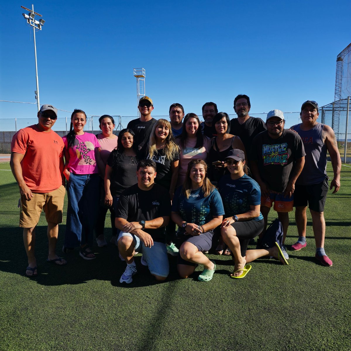 maritavillone's tweet image. 🙌 Gracias a los equipos de trabajo y a todas las personas que se sumaron a esta experiencia.  

🌞🎣 ¡Seguimos promoviendo el deporte y el disfrute de la naturaleza! @Rolo_Figueroa @julietacorroza 

#PescaConMosca #FlyCast #DeporteAlAireLibre