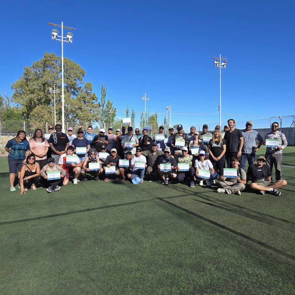 maritavillone's tweet image. 🙌 Gracias a los equipos de trabajo y a todas las personas que se sumaron a esta experiencia.  

🌞🎣 ¡Seguimos promoviendo el deporte y el disfrute de la naturaleza! @Rolo_Figueroa @julietacorroza 

#PescaConMosca #FlyCast #DeporteAlAireLibre