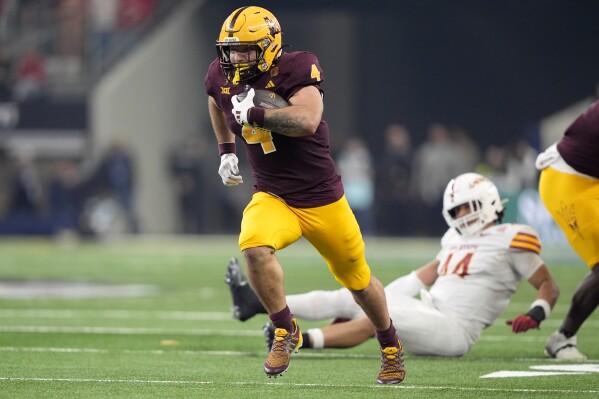 Who you got in the Peach Bowl?

❤️ LIKE for Texas
🔁 RT for Arizona State