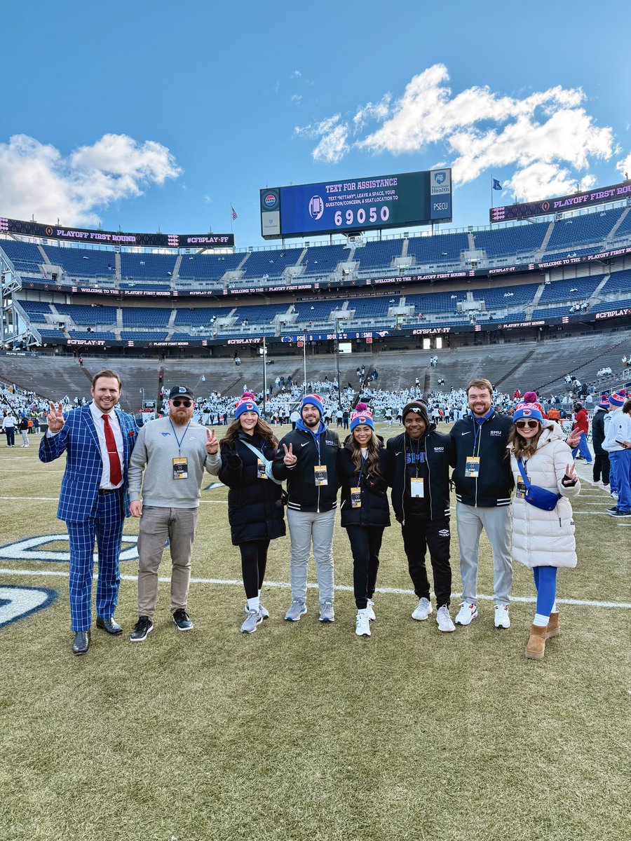 A season we will never forget! 🐴🆙💙🏈❄️ 
#SMU #PonyUp #PonyUpDallas