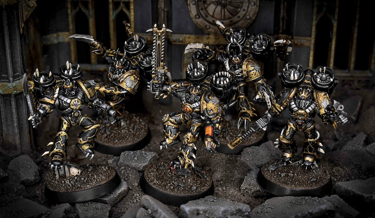 Finished up the first unit of my Chaos commission through <a href="/tabletop_titans/">Tabletop Titans</a> paint studio. #paintingwarhammer #warhammer40k #warhammercommunity #chaos #hereticastartes #astartes #blacklegion #gamesworkshop