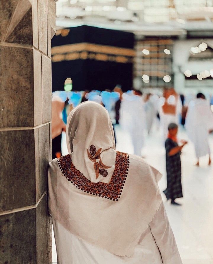 رب إني لما أنزلت إلي من خير فقير

[Rabbi innī limā anzalta ilayya min khayrin faqīr]

My Lord! I am indeed needy of whatever good You may send to me