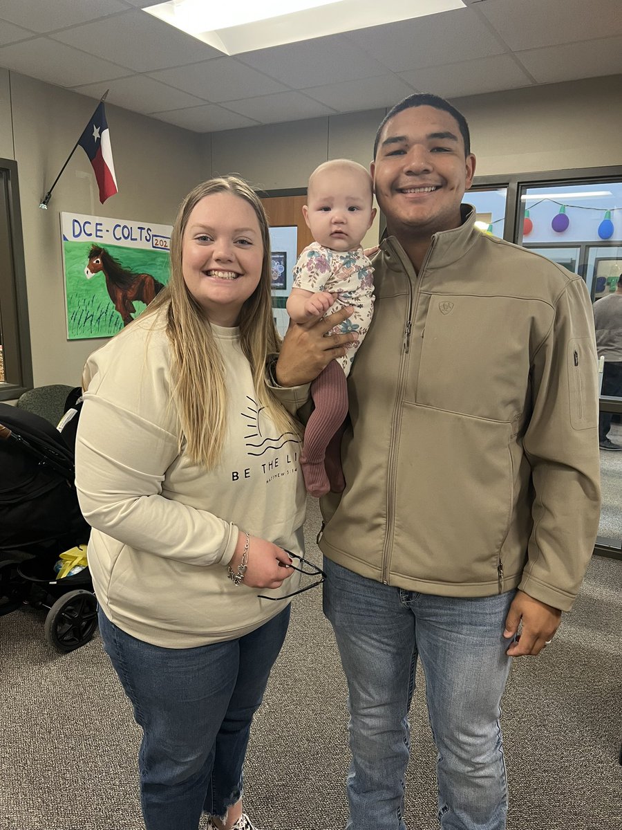 SendejoCindy's tweet photo. It was so wonderful to see our former Colt, his lovely wife, and their sweet baby! He’s now a teacher and coach!! I am so proud of him !!💚💙🥰 #onceacoltalwaysacolt #foreverinmyheart
#1LISD https://t.co/ZEcuEjdpwE