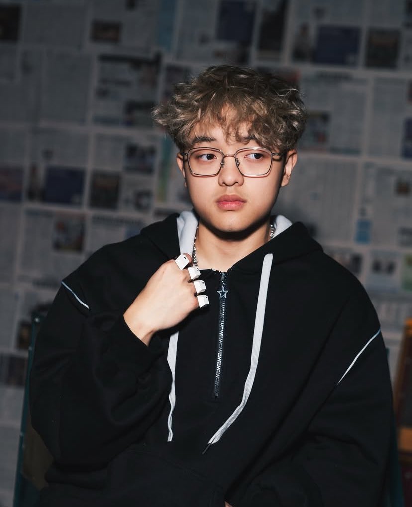 WeenUpdates tweet media