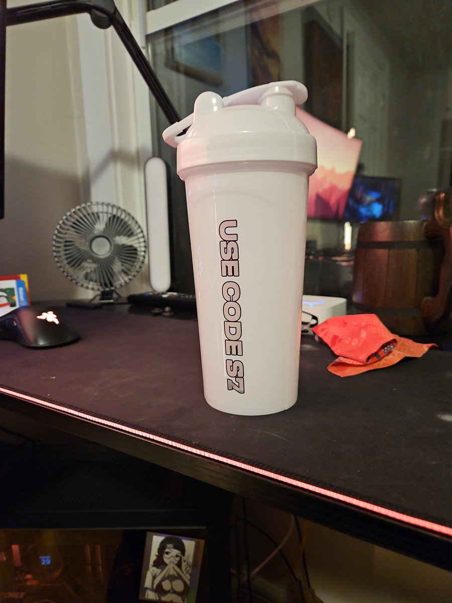 Dr_Heat_RL's tweet photo. @SMii7Y Just got this bad boy, can't wait to mix up some Good in here and schluurp it up https://t.co/eHx41SAfrG