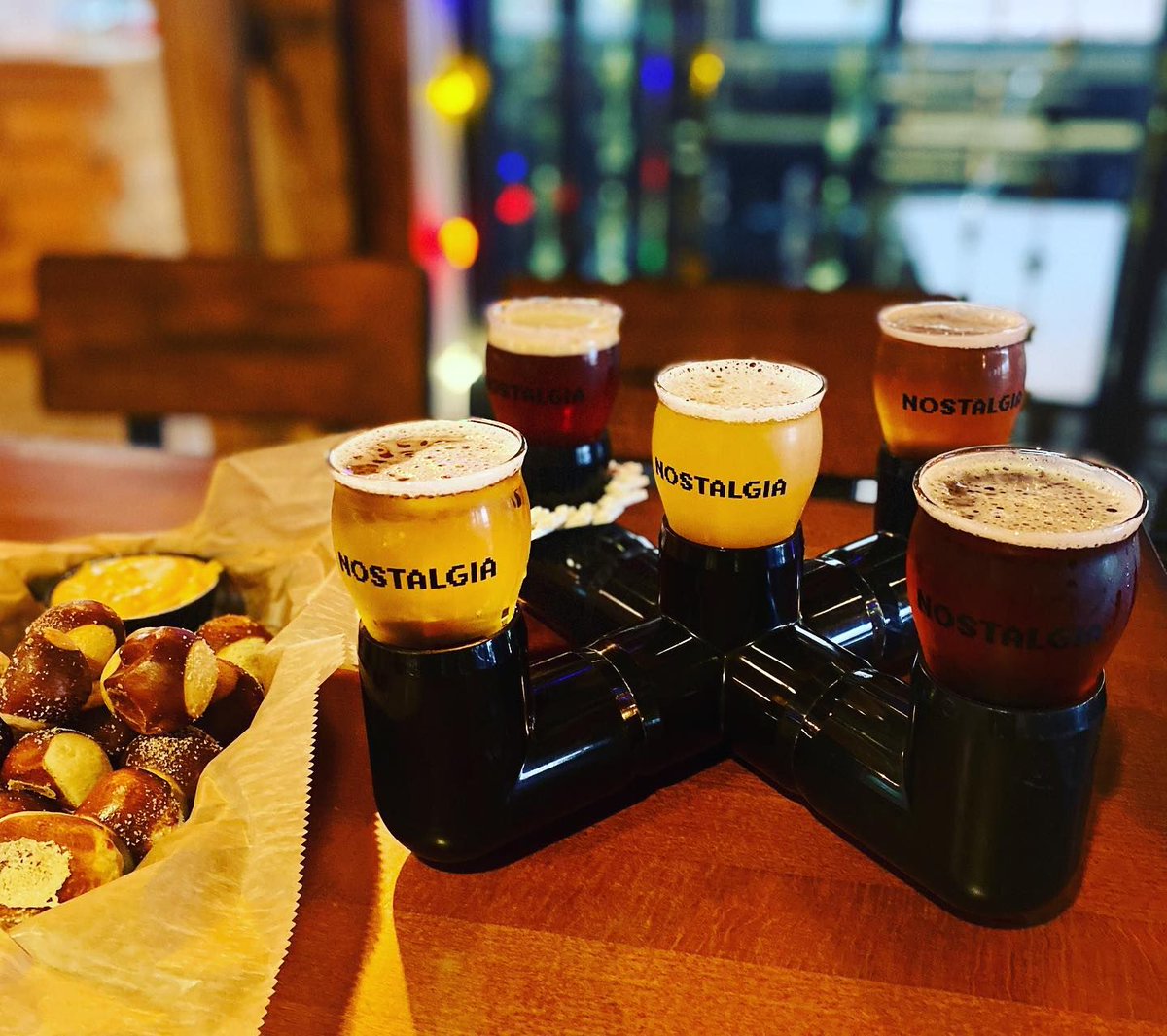 🎄 Sunday Funday – Seasonal Flight! 🍺

Columbus, get festive! Available every Sunday for $15. Pair with our delicious warm pretzels!

🌟 Featuring:

Thackery Binx
Sanderson Sisters
Lass Mas Krachen
Drunken Elves
Señor Cal

#ItsAboutTheBeer #SundayFunday #OhioCraftBeer #614Eats