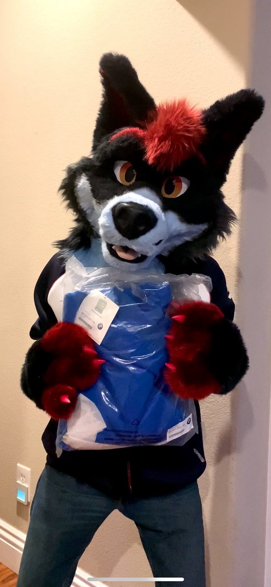 🎄Jai’s 12 Days of Christmas Raffle! 12 Gifts to be given out for the Holidays. 🎄

… and yes, I will PAY to ship it TO YOU, even if you’re in a different country. All are welcome to enter. 

Authentic BMW blue hoodie in size XL. Raffle ends 1pm PST on 12/22/24

To enter:
✅