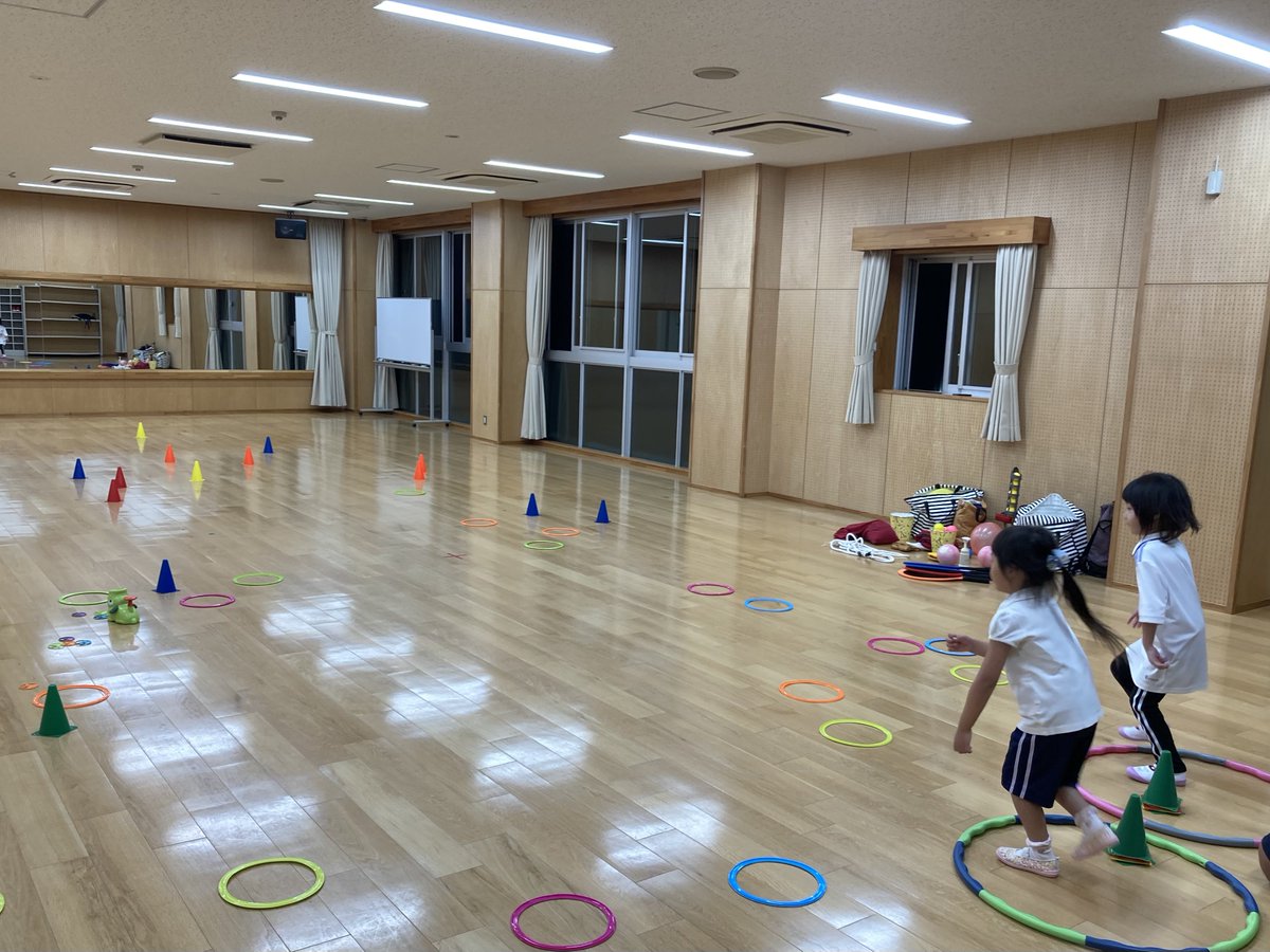 /
Smile Sports School ☻✨
(スマイルスポーツスクール) 
\

"入会金やスクール練習着など一切なし"
八王子市を中心に全て単日完結でスクール実施中。
現在お得なスタートキャンペーンも実施中！🉐

ホームページはこちら⬇️
smilesportsschool.com

#八王子 #キッズスクール #子供 #運動 #スポーツ