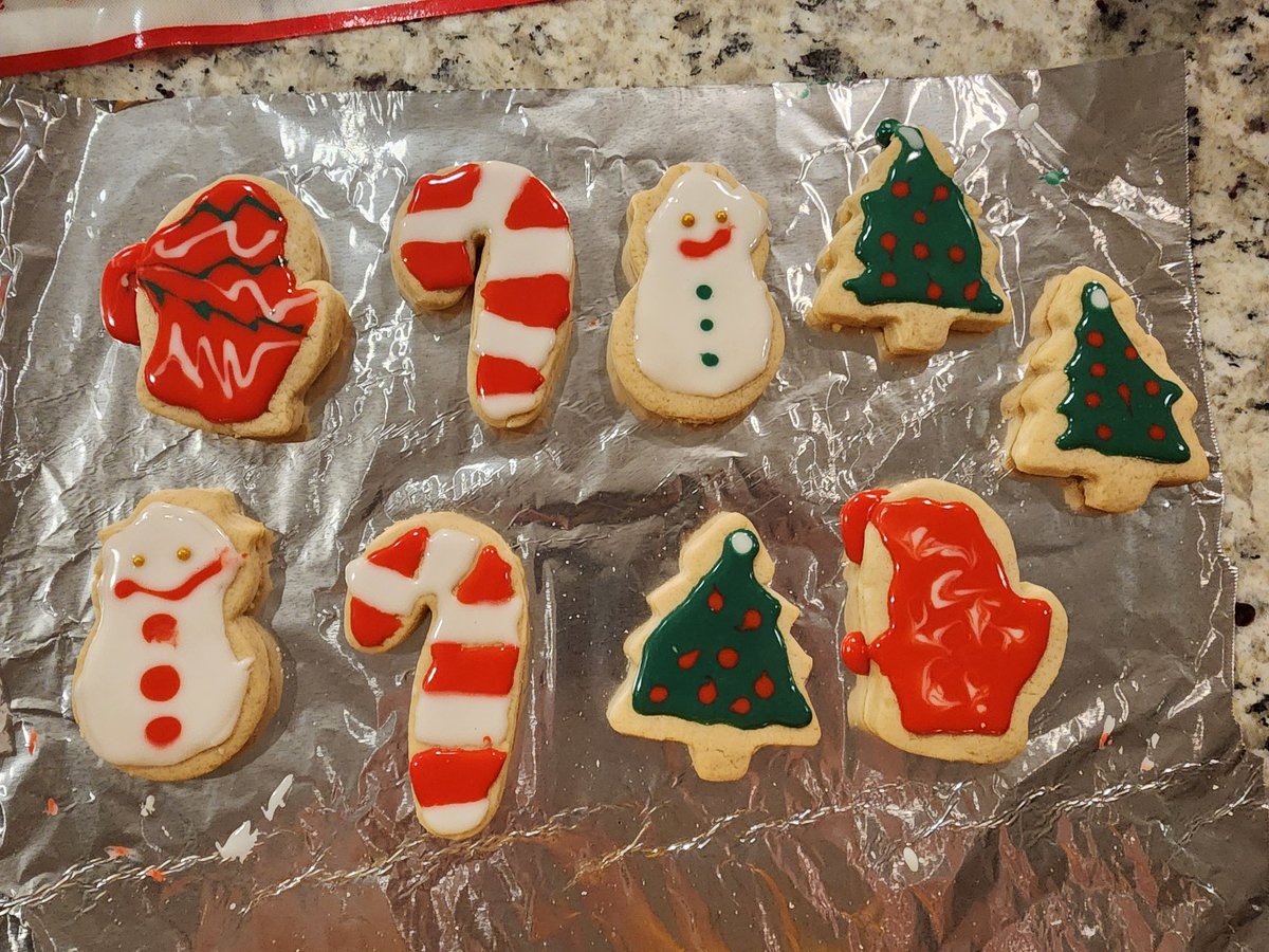 My snowmen look like the Joker 🤣
