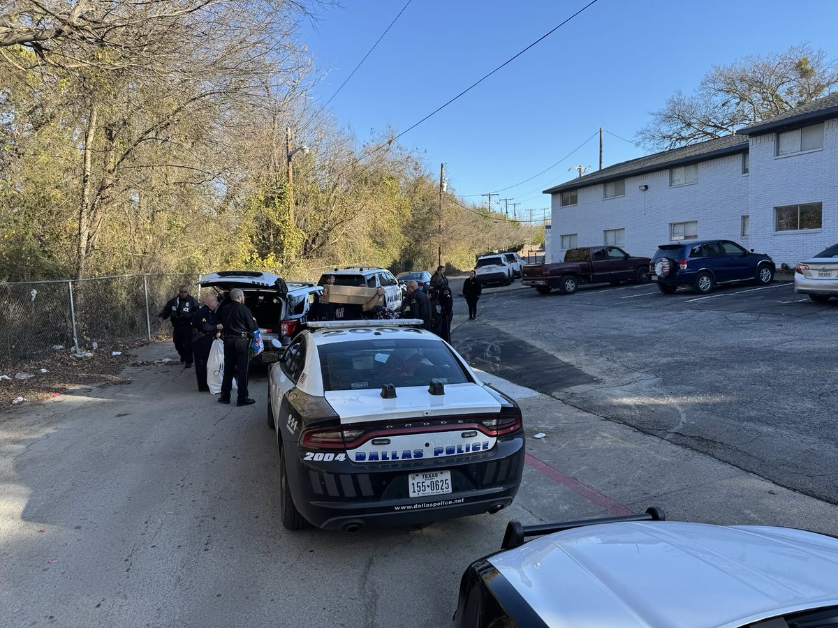 DPDReserves's tweet image. More pics of today’s awesome event! Thank you to our reserve officers and especially our donor who made everything possible! Merry Christmas and Happy Holidays!