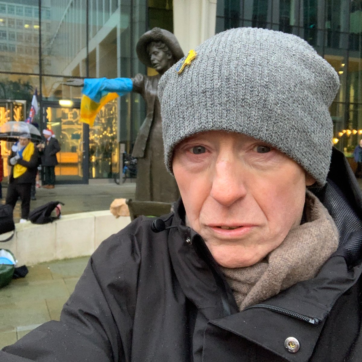 DavidWi86461101's tweet image. Supporting the weekly Saturday rally , ‘Manchester Stands With Ukraine‘ 
#StandWithUkraine 
#StopPutin