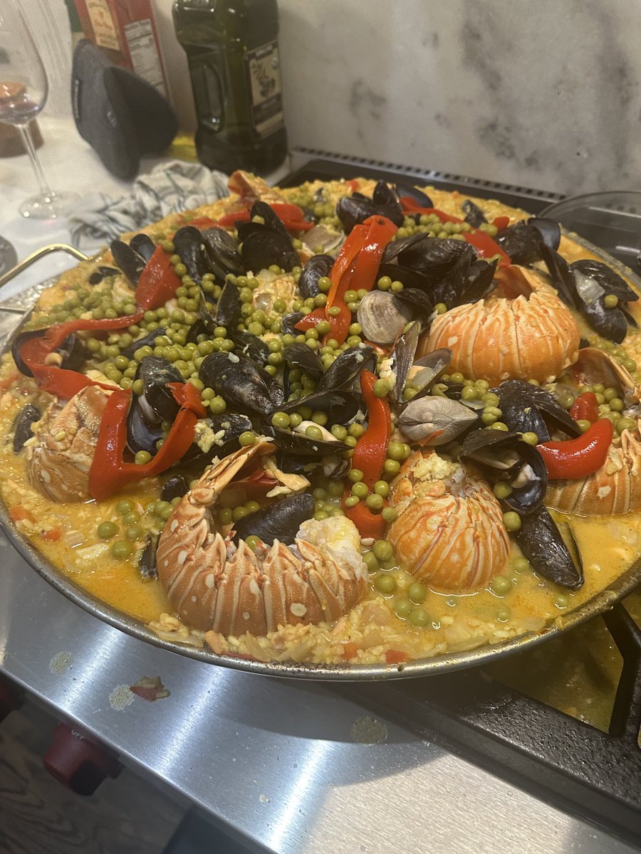 RogerSlade4's tweet photo. Maria’s Paella https://t.co/UCNHUoetWR