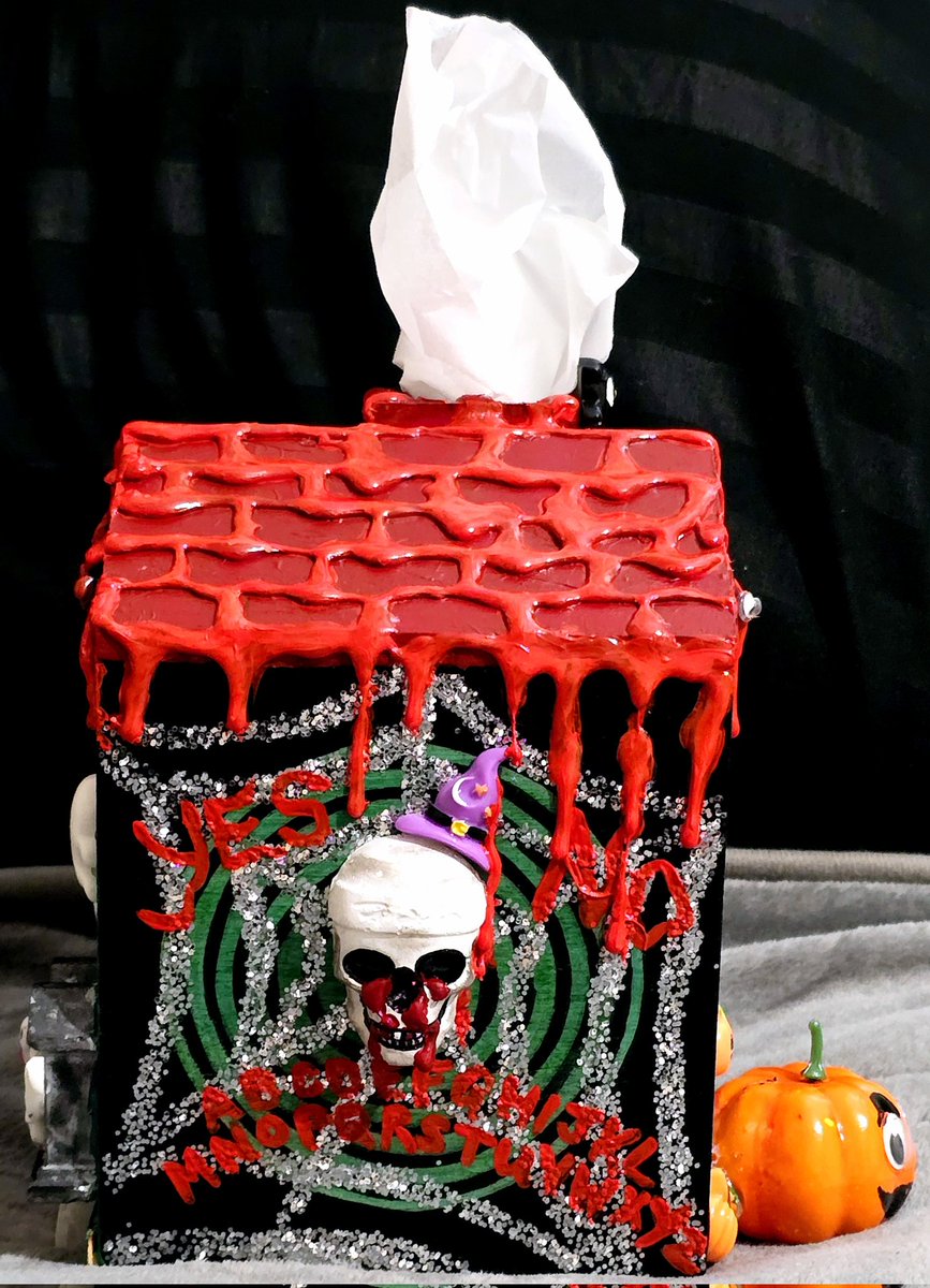 Staceylg25's tweet image. So i painstakingly (whilst so unwell) finished my #SpookyHouse wooden #TissueBox ‼️👌, &amp;amp; here&apos;s the pics, ...
#MyArt #MyArtwork #Crafting #CraftingIsMyTherapy
⭐️🖤 #DivaDarkArts 🖤⭐️