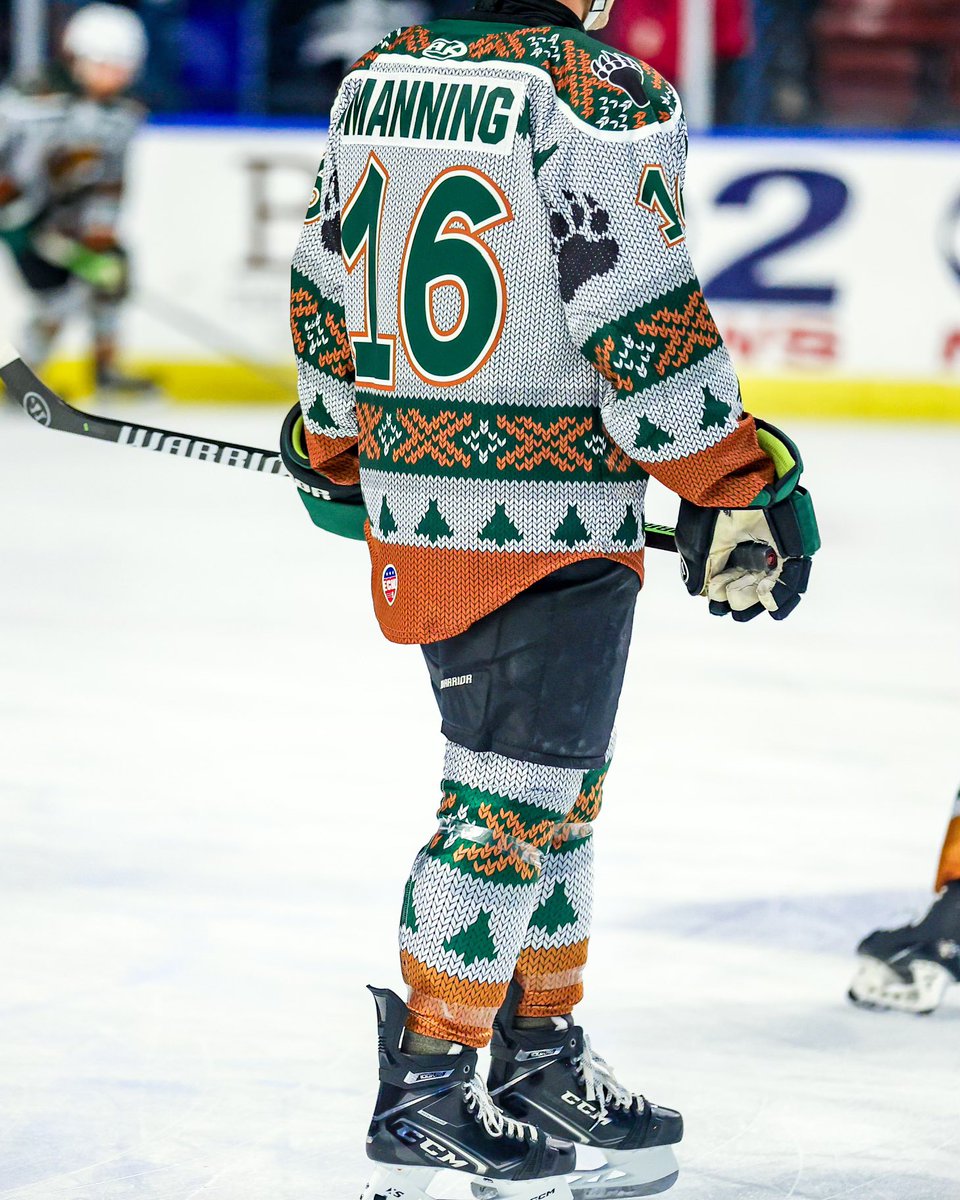UtahGrizzlies's tweet photo. These ugly sweaters look pretty sweet 🤩 https://t.co/hpjiavSXb3