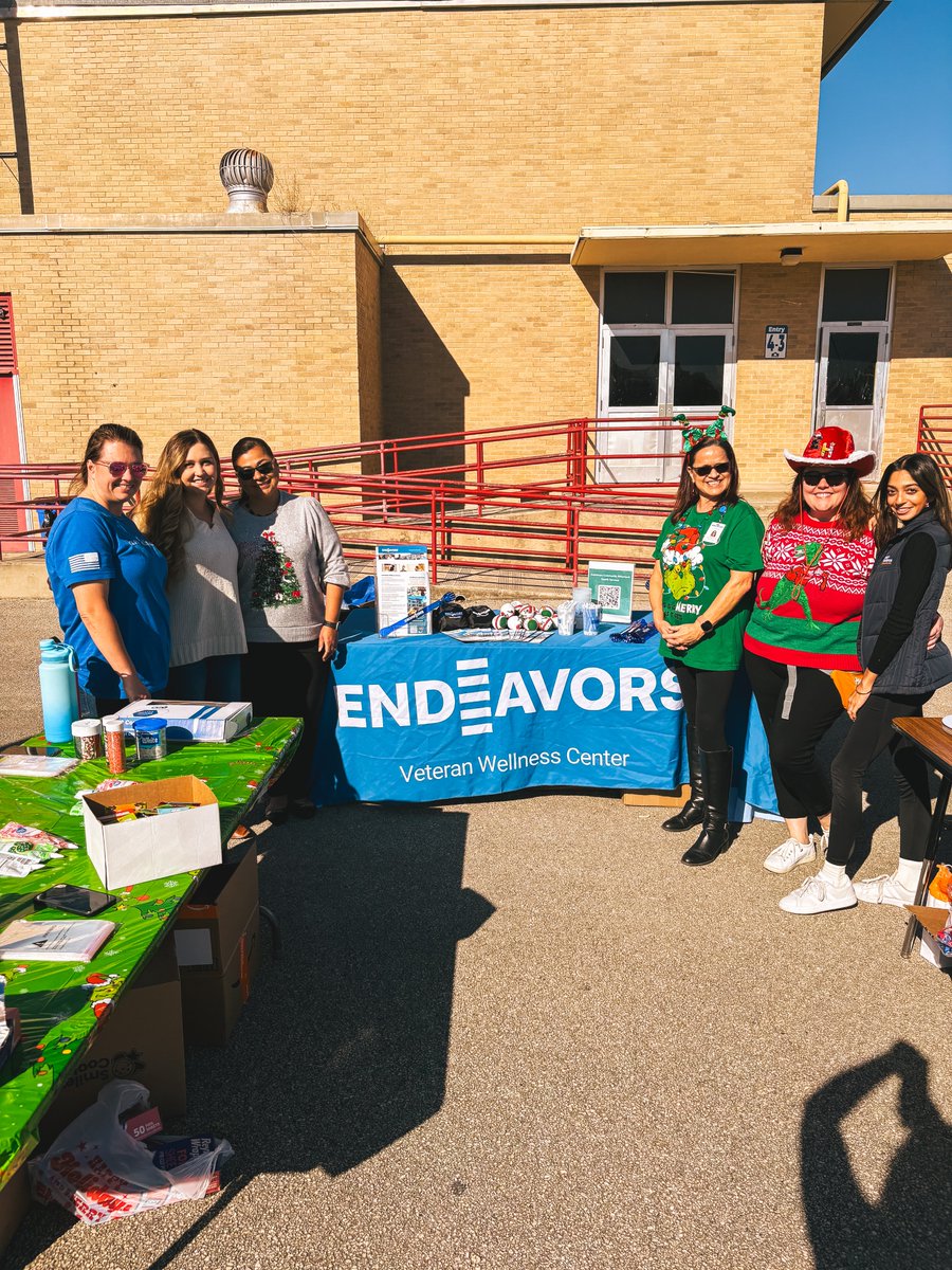 Reach Resilience (@rresiliencefdn) on Twitter photo The Cheerful Slam Jam in San Antonio was full of holiday magic! 🎁📷We are proud to support this event with Tarrer Management Group, K Elite Events, and
<a href="/spurs/">San Antonio Spurs</a>
Guard Keldon Johnson to bring 300 families toys, basic necessities, and a day filled with hope and holiday cheer. The Cheerful Slam Jam in San Antonio was full of holiday magic! 🎁📷We are proud to support this event with Tarrer Management Group, K Elite Events, and
<a href="/spurs/">San Antonio Spurs</a>
Guard Keldon Johnson to bring 300 families toys, basic necessities, and a day filled with hope and holiday cheer.