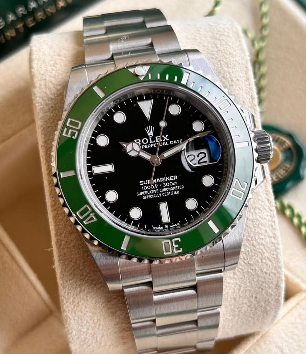 ROLESU_721's tweet photo. SUBMARINER https://t.co/6QJU5EgjwV