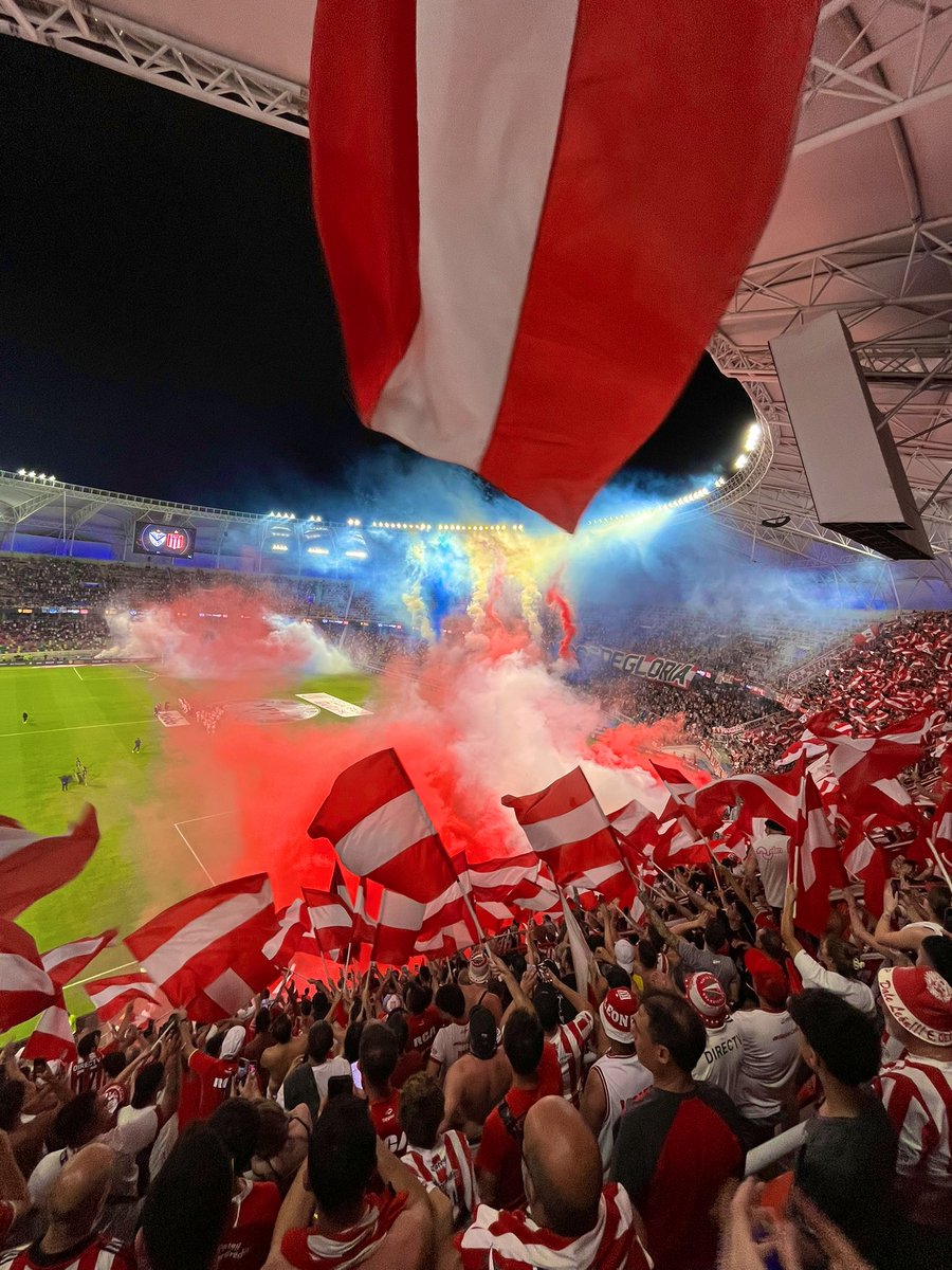 vinimos, copamos, trajimos 4 veces más de gente que ellos, lo merecíamos y los jugadores lo demostraron dentro de la cancha. Cuéntenla como quiéran, somos campeones de nuevo🇦🇹