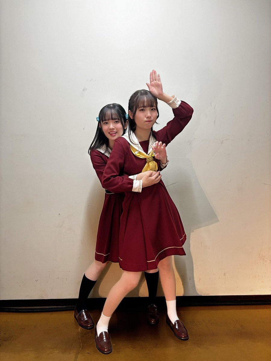 その後決まったポーズがこちら🦖🐰