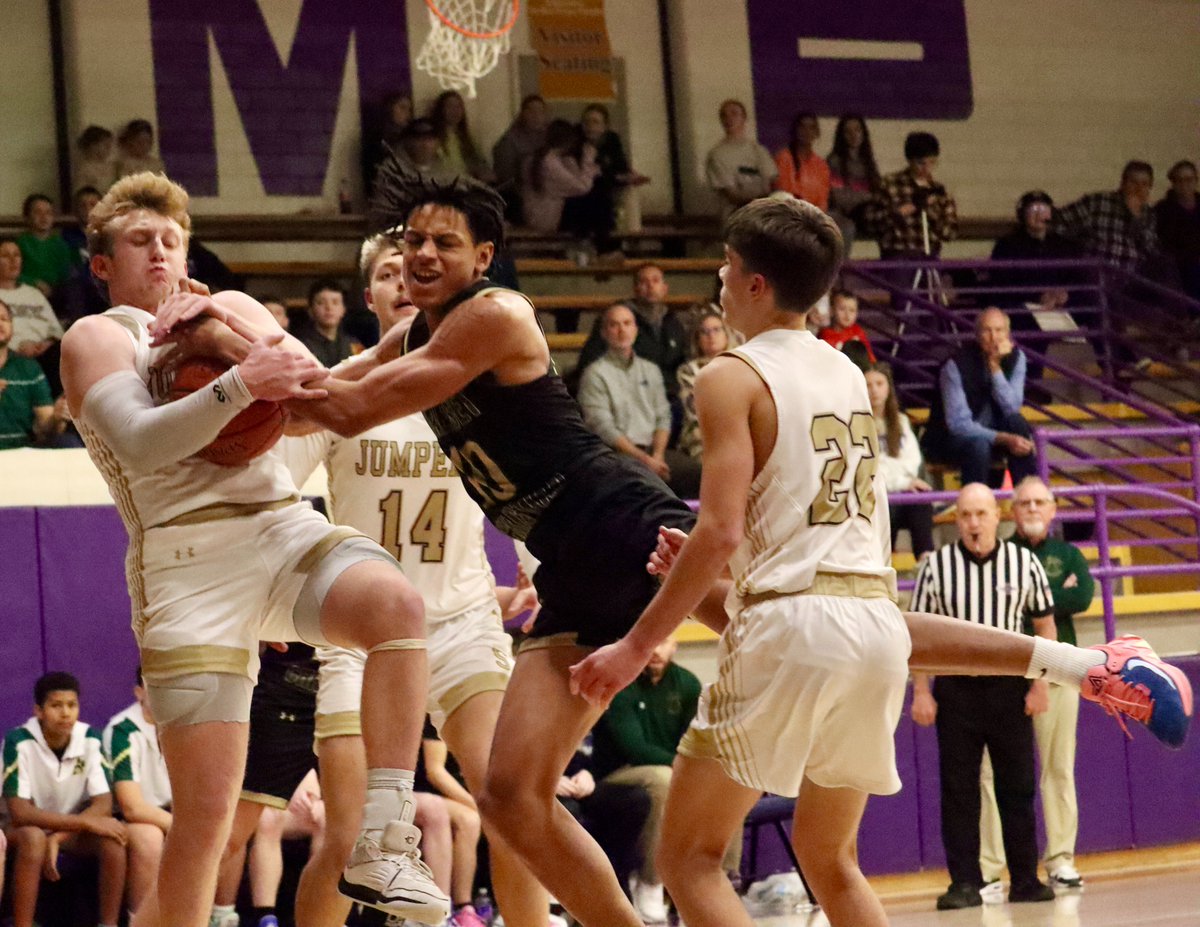 Check out my game story for the evening, on Somerset's 51-48 victory over crosstown foe Somerset Christian at the link below! <a href="/Somersetbball1/">Somerset Basketball</a> <a href="/12thSports/">12th Region Sports Network</a> 
jrp3523.wixsite.com/sportsbyjp/pos…