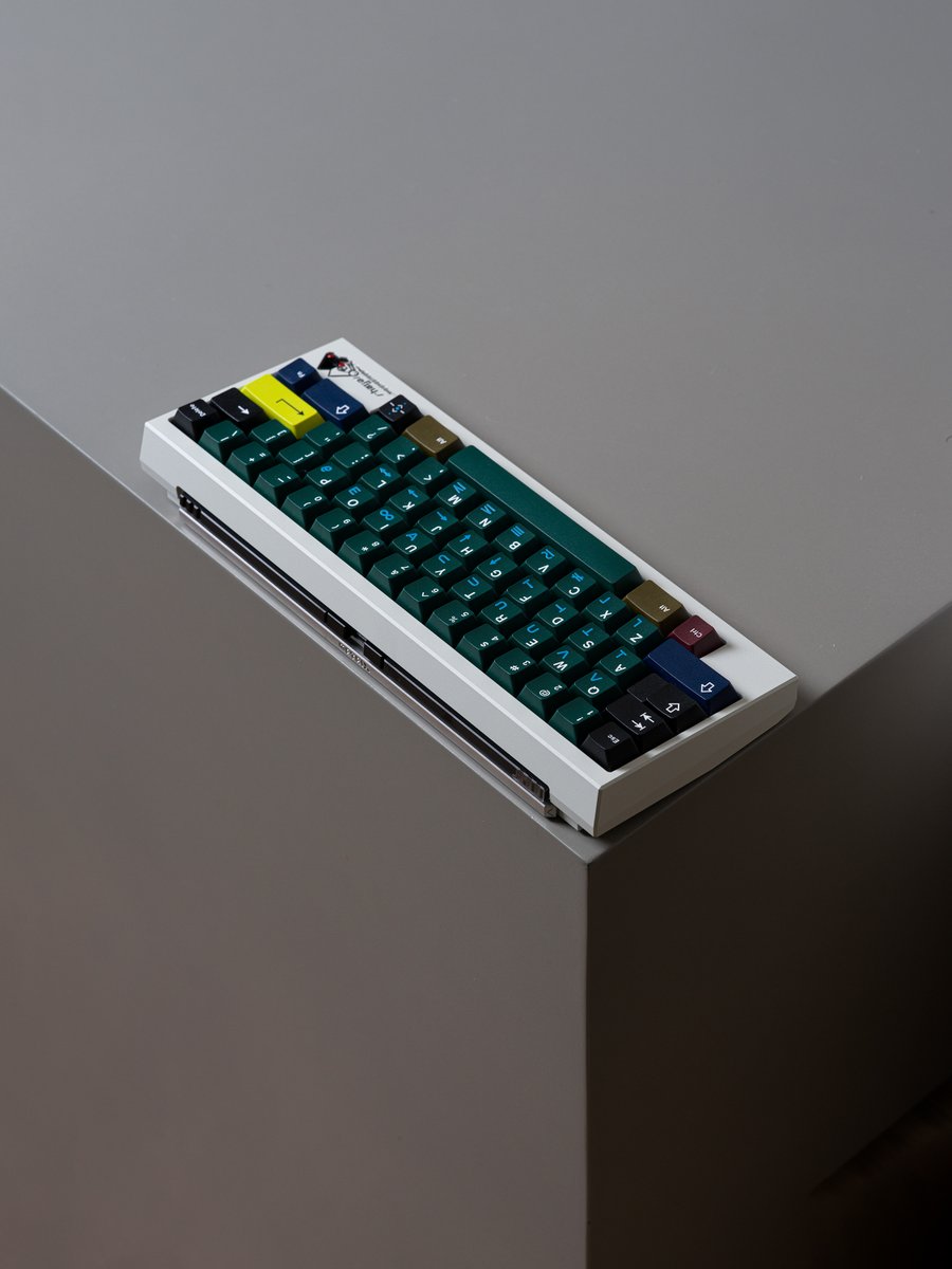 otosalex's tweet image. Matrix HIYA.

Really grateful I was able to assemble this board for a client, always a pleasure looking at these Matrix projects.