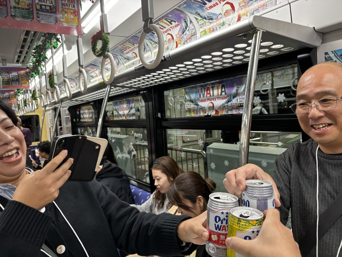 103Has's tweet photo. 倍率16倍勝ち抜いてワッタクリスマス行ったけどめっちゃ楽しかったー
ワッタ内地にあんまないけどみんな飲んでみて
#メリーワッタ https://t.co/M6NI2XBALF
