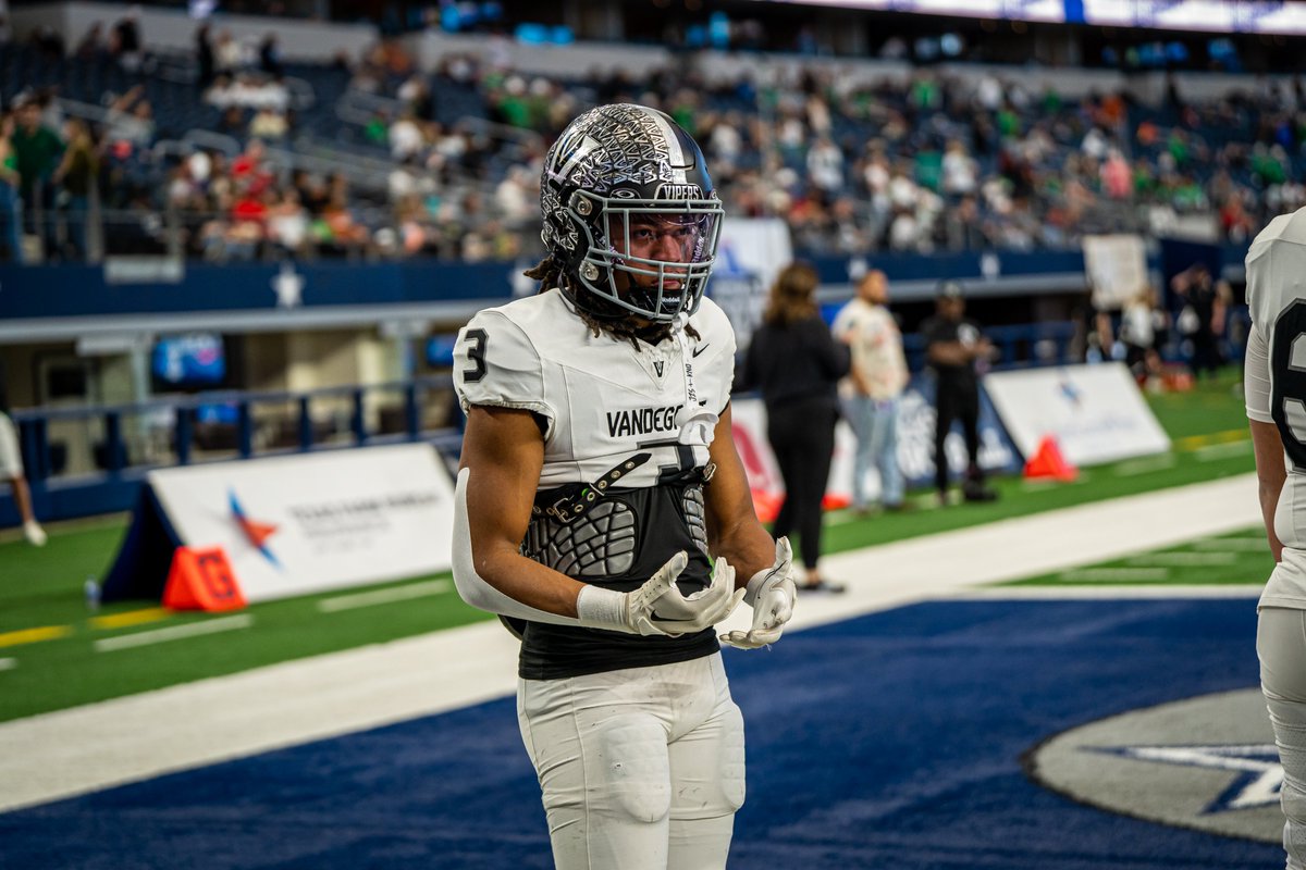 6A DII State Championship Highlights | Vandegrift vs Southlake Carroll

Check out the highlights from the 6A DII State Championship game between Vandegrift and Southlake Carroll! #UILState #txhsfb 

📺:youtu.be/G3A7xfwgJ2Q