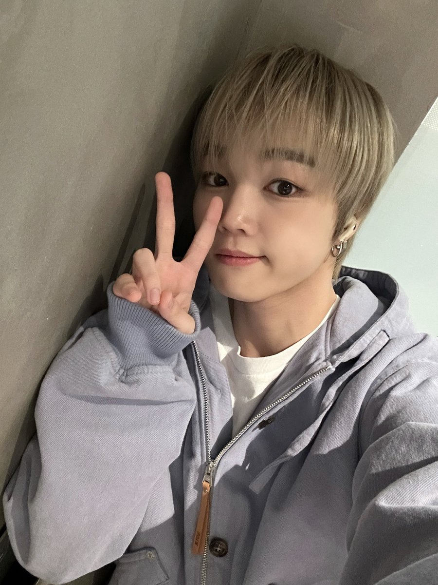 상하이 레츠고오오 ✈️

#은호 #EUNHO