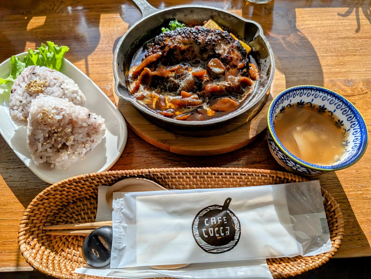 bimeitonn's tweet photo. 職人さんの手ごねハンバーグ
秋のきのことデミグラス
1,430円 ★★★★☆☆
パンケーキ
メープルスタンダード
1,000円 ★★��☆☆☆
セットドリンク
HOTコーヒー
330円 ★★☆☆☆☆
#CafeCocca #水戸市 https://t.co/AIo5f1ALNl